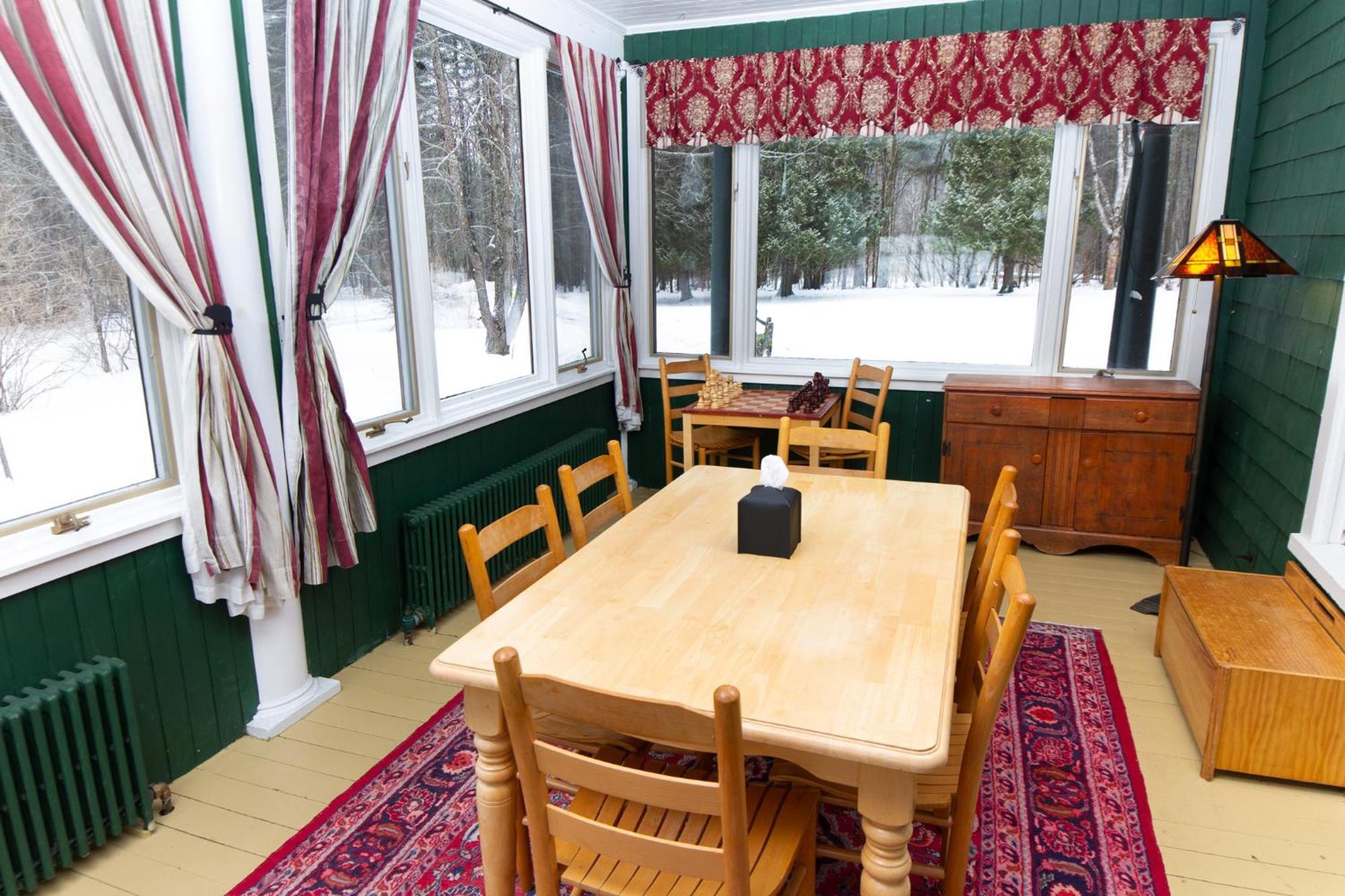 Trails End Inn Keene Valley Dış mekan fotoğraf